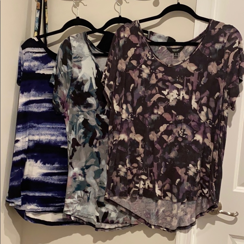 Simply Vera Wang T-shirts